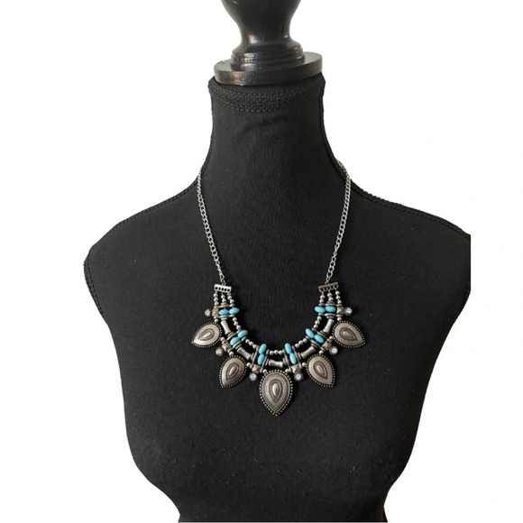 Unbranded | Boho Turquoise/Silver Statement Necklace - Picture 1 of 5